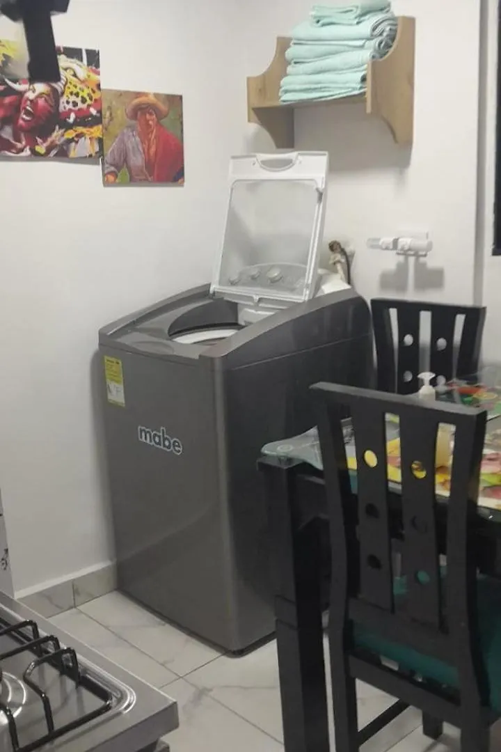 Apartamento De 2 Habitaciones En Robledo A 20 Minutos Del Centro Medellin 0*,  Colombia