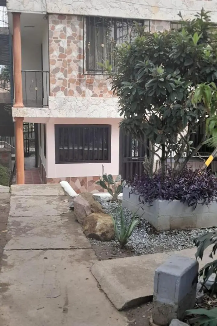 Apartamento De 2 Habitaciones En Robledo A 20 Minutos Del Centro Medellin Apartment