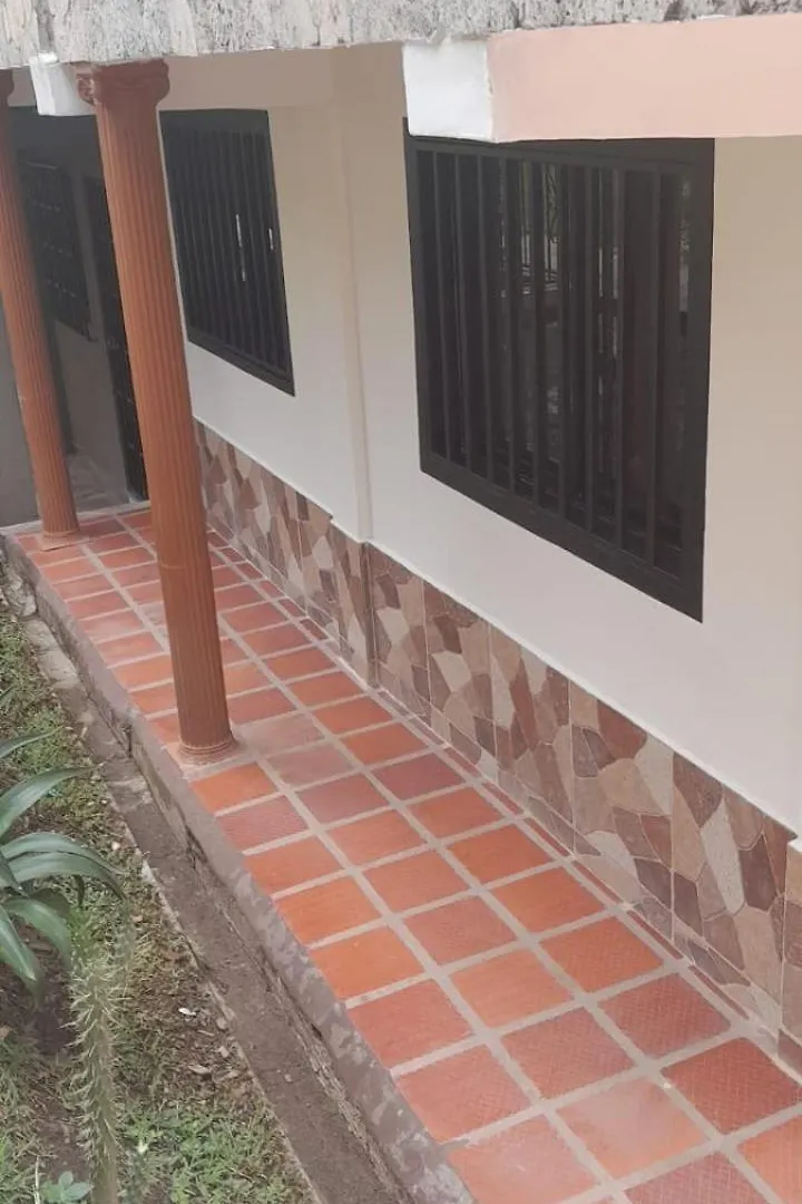Apartamento De 2 Habitaciones En Robledo A 20 Minutos Del Centro Medellin Apartment